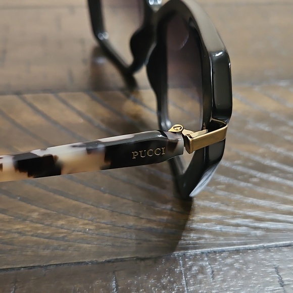 Emilio Pucci Black Oversized Geometric Sunglasses with Gold Accents main image 5